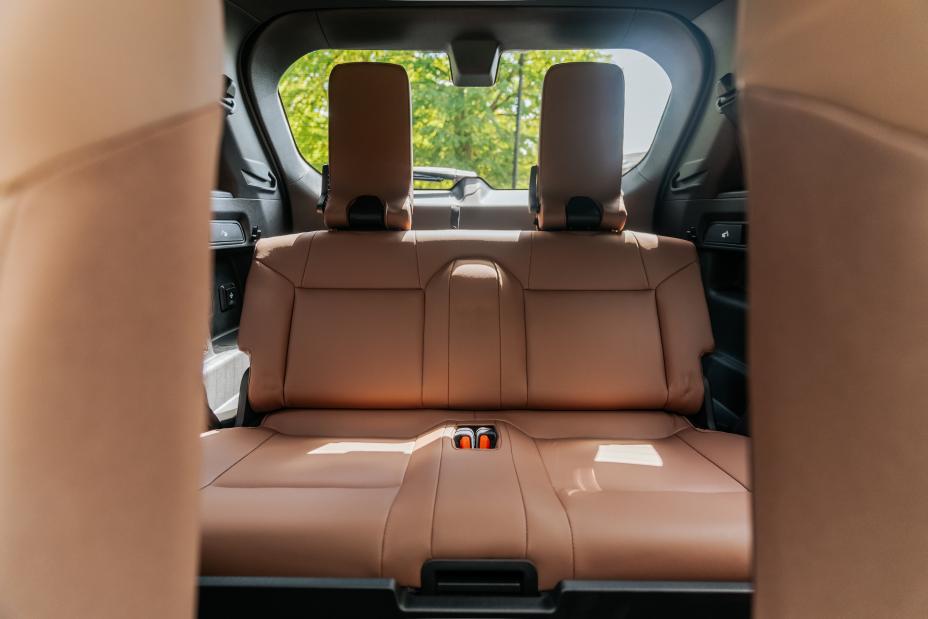 2025 Mitsubishi Outlander interior