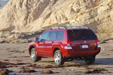 2005 Mitsubishi Endeavor XLS.