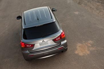 2012 Mitsubishi Outlander Sport ES.