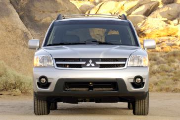 2006 Mitsubishi Endeavor LTD Silver.