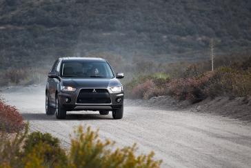 2013 Mitsubishi Outlander GT.
