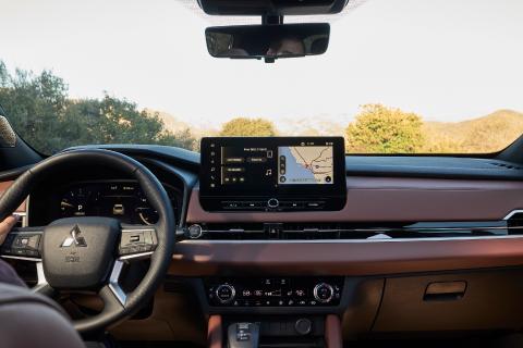 Mitsubishi Motors and AT&T Collaborate to Bring 5G Connectivity to the Driving Experience