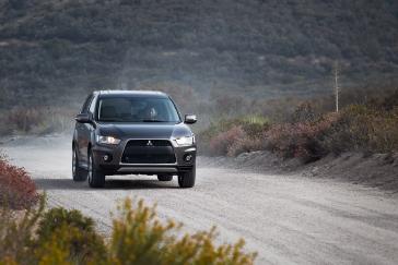 2010 Mitsubishi Outlander GT.